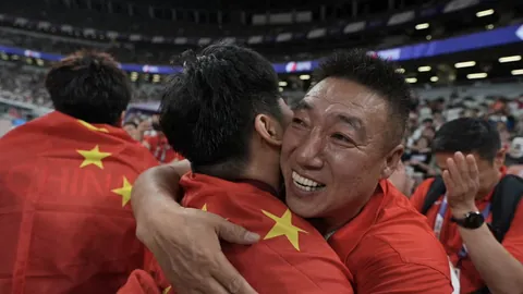 梅西两记凌空斩助迈阿密国际4-1逆袭晋级下一轮